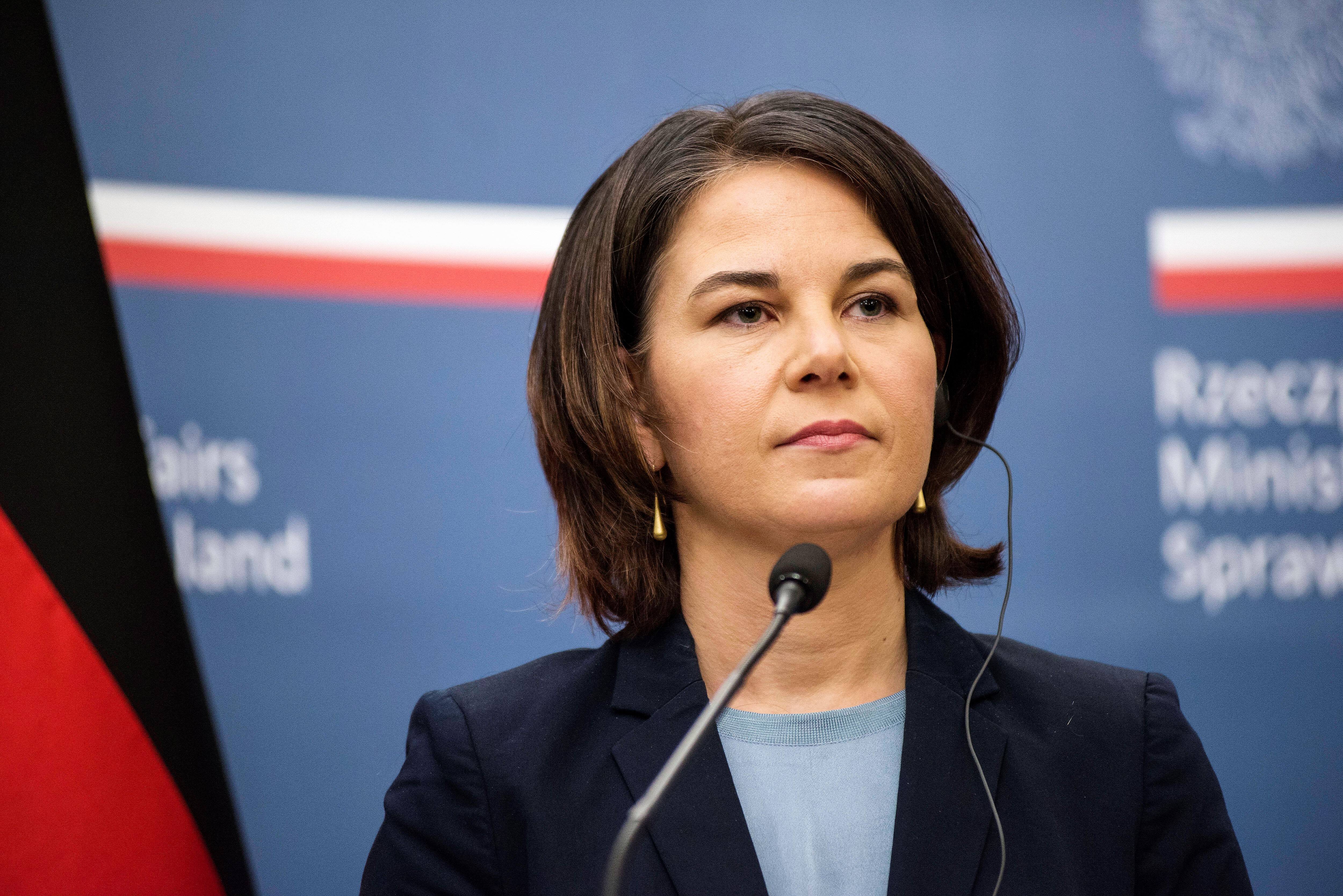 Umfrage-Hammer für Annalena Baerbock! Überraschung - So sehen die Deutschen die Außenministerin wirklich!