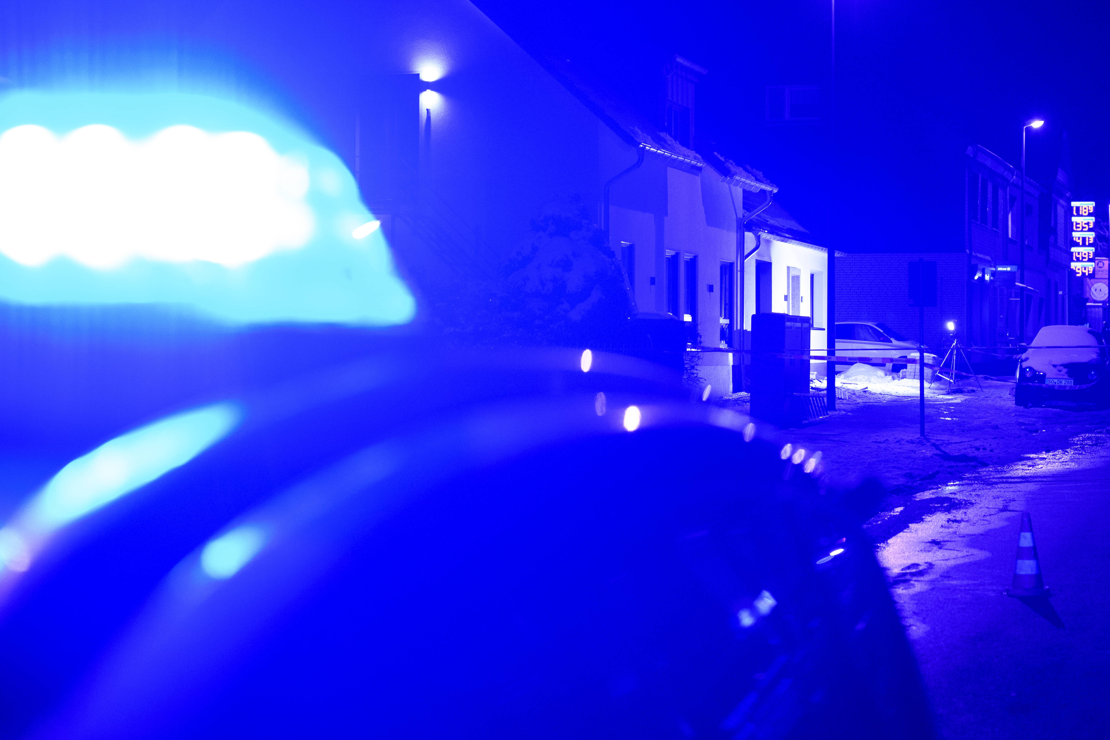 Schüsse bei Polizeieinsatz in Jena - Beamte stoppen Täter (19) mit gezielten Beinschüssen