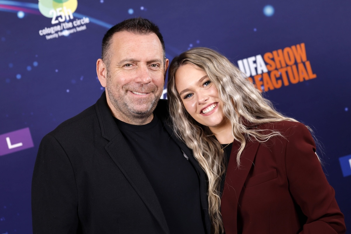 Verlobte von Ikke Hüftgold startet durch: Nina Reh rockt den Bierkönig