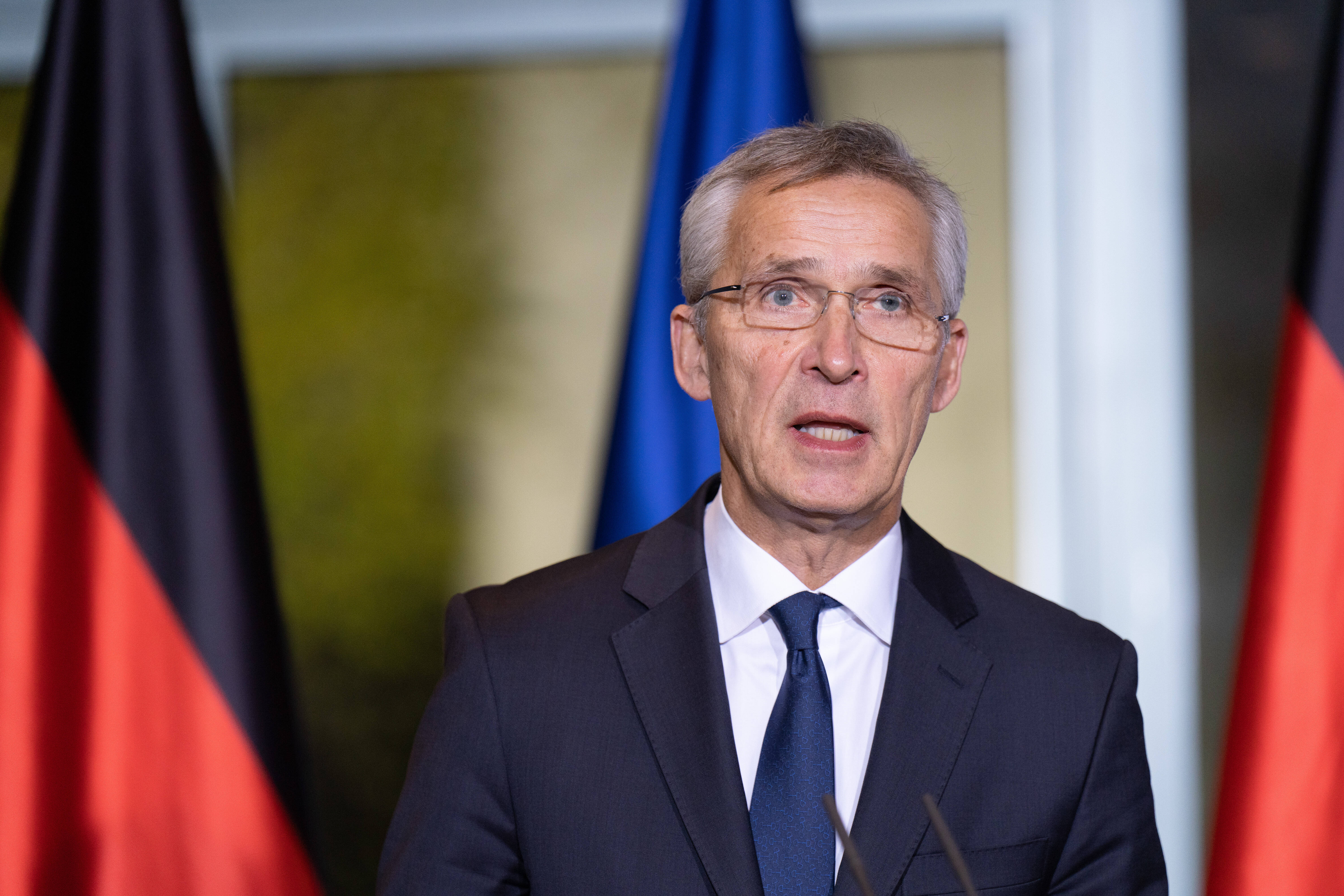 Die NATO hat keine Waffen mehr! Lieferung an die Ukraine kaum möglich - wie sollen wir uns verteidigen?