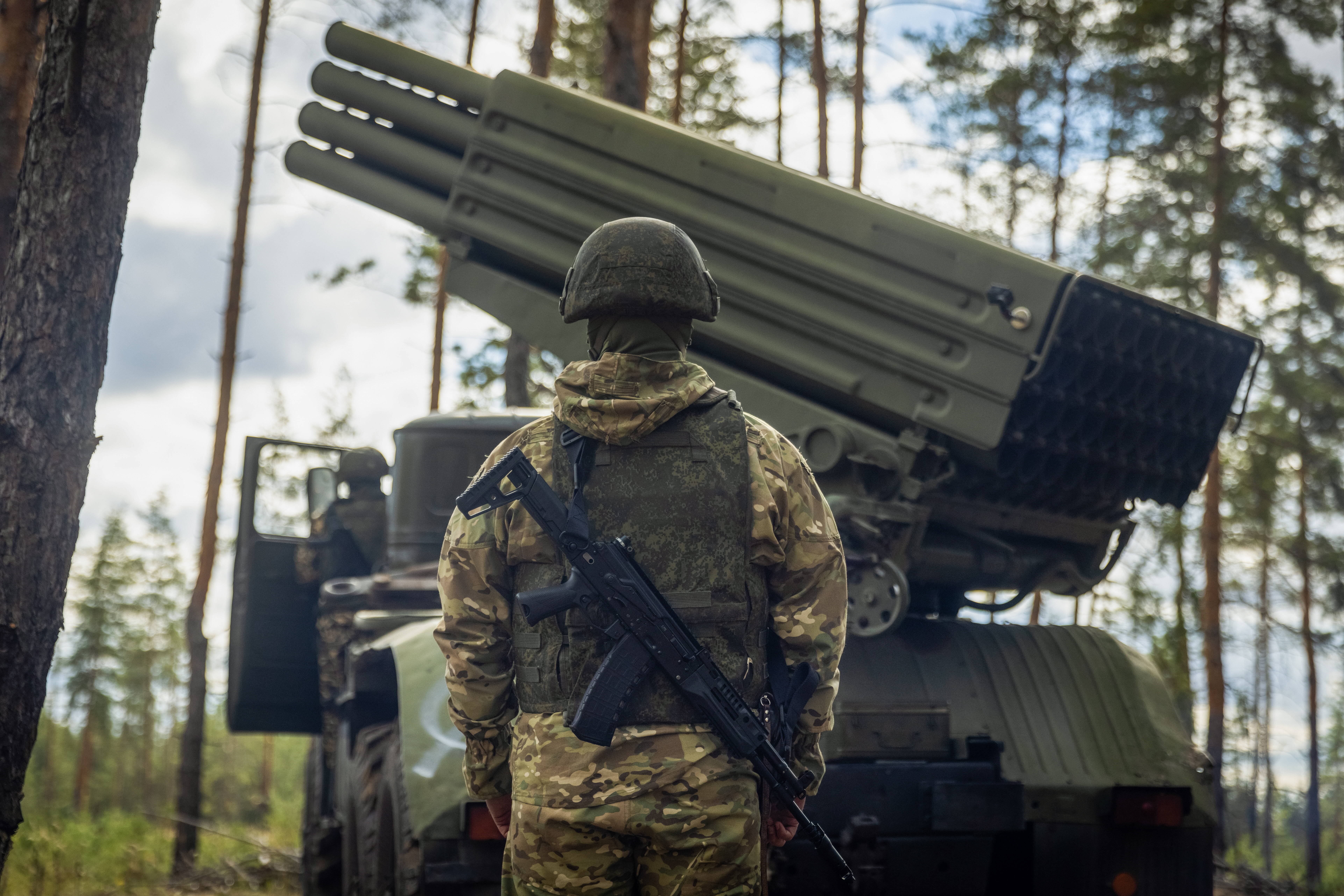 Putin bringt Atomwaffen in Stellung! Russland schickt den größten Mörser der Welt in die Ukraine!