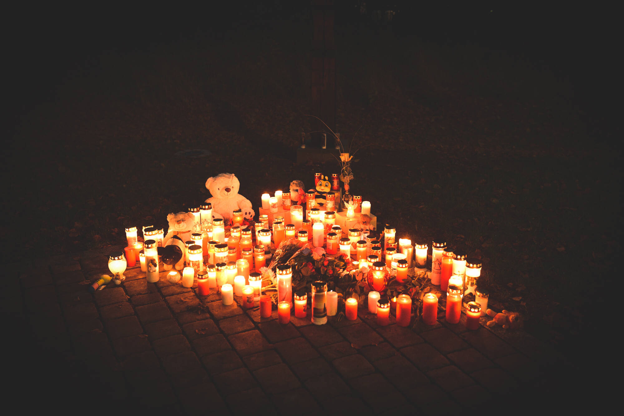 Trauer! 80er-Mega-Star stirbt bei Hüft-OP! Beliebte Sängerin tot nach Hüft-OP-Komplikationen! Ihren Hit kannte jeder!