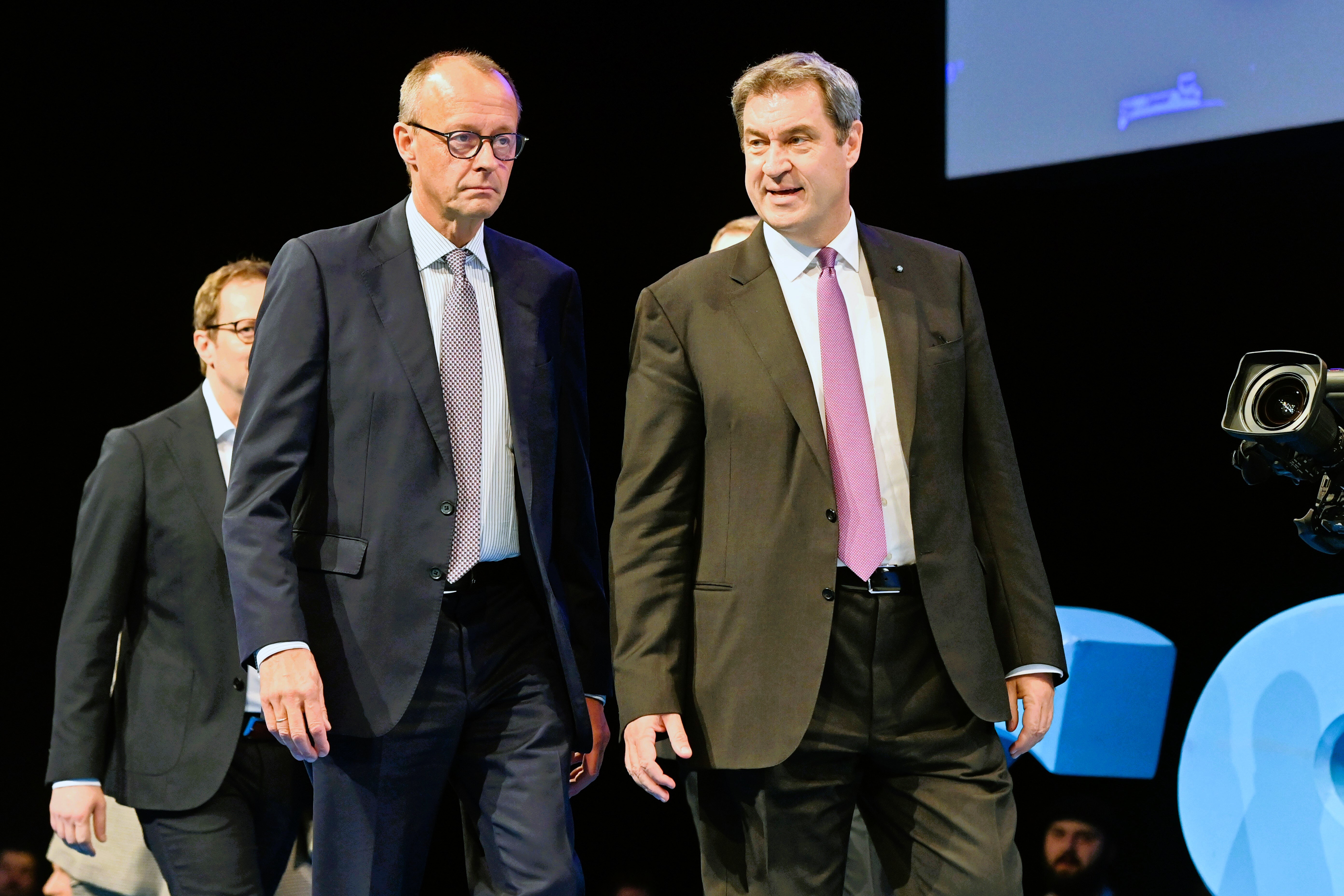 Neuer Umfrage-Hammer! SPD - damit hat keiner gerechnet! Aber - CDU/CSU in Wählergunst vorne!