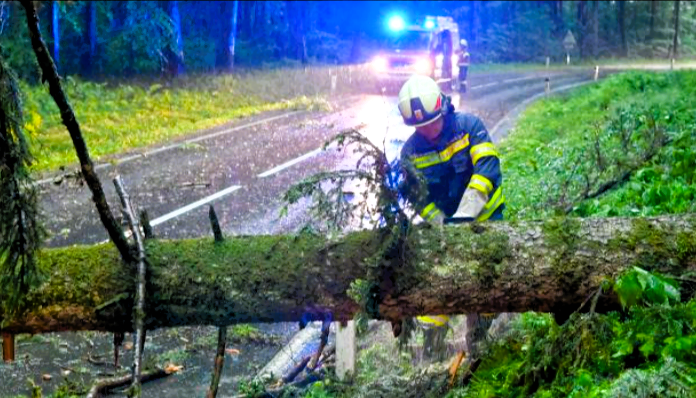 Unwetter-Warnung für Montag! Deutschland erwartet Temperatursturz, Sturm und Starkregen!