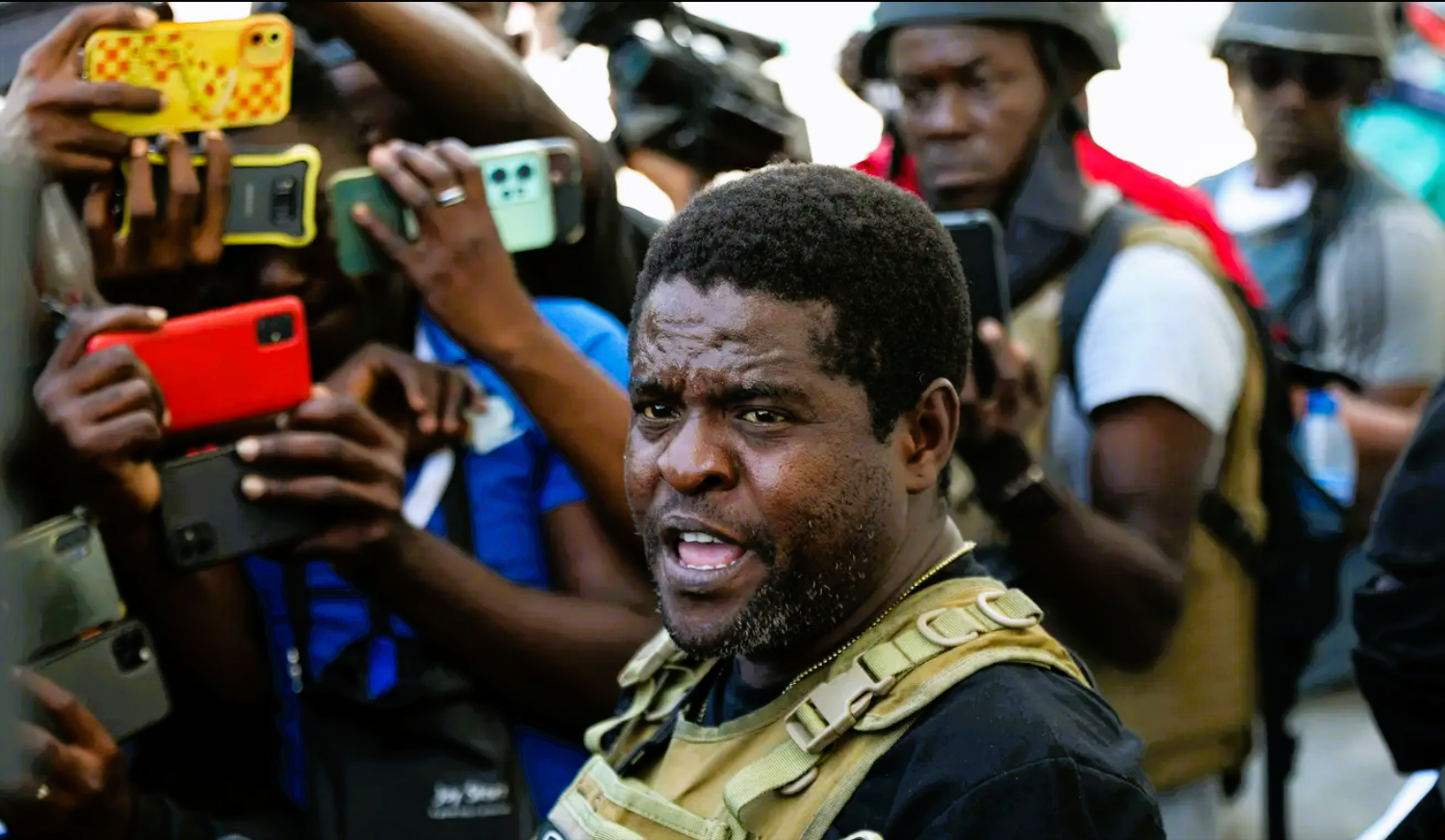 Bekannter YouTube-Star entführt - Er wollte Bandenchef "Barbecue" interviewen, nun geht es um sein Leben!