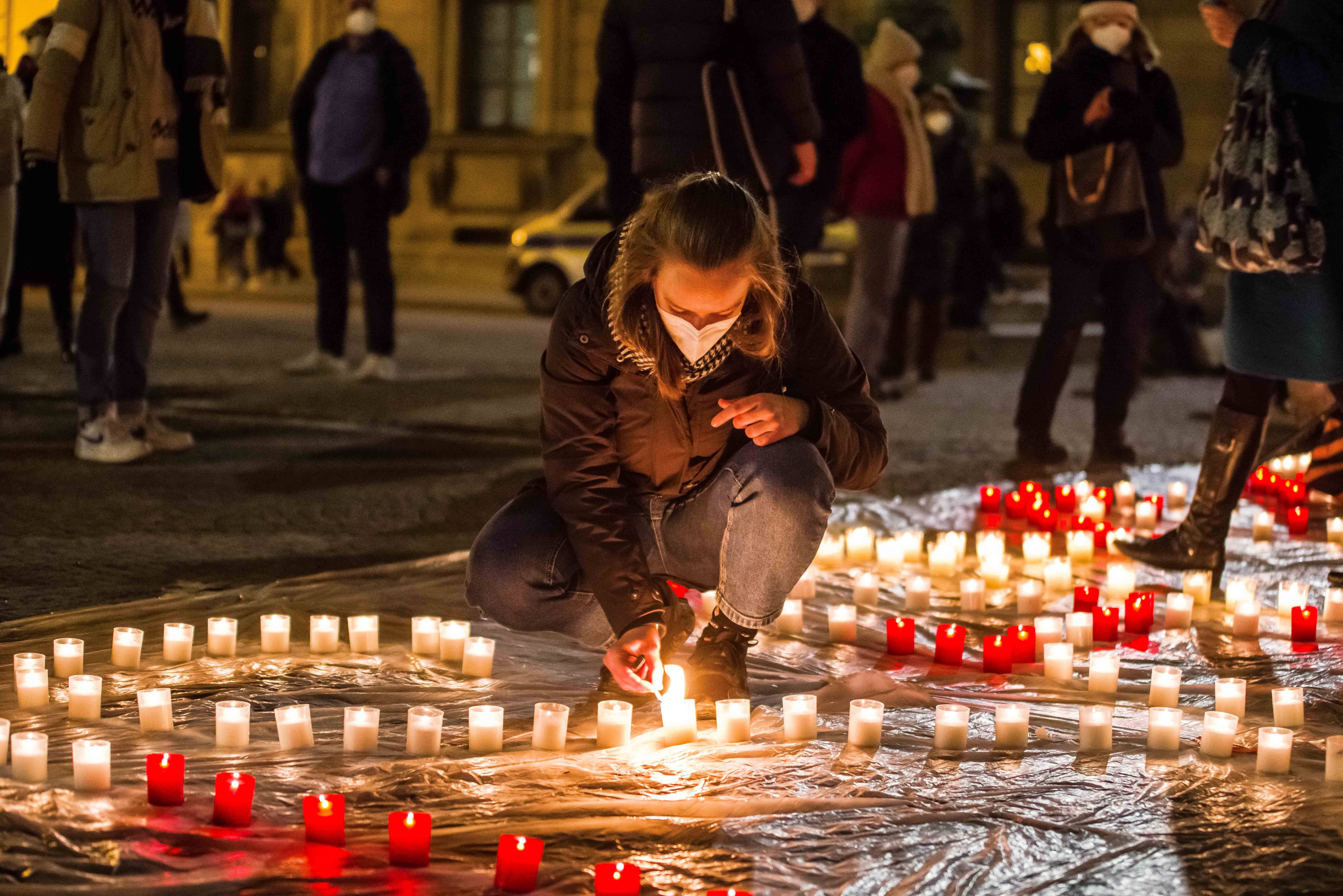 Todesdrama an deutscher Schule  - Schüler bricht im Sportunterricht zusammen und stirbt!